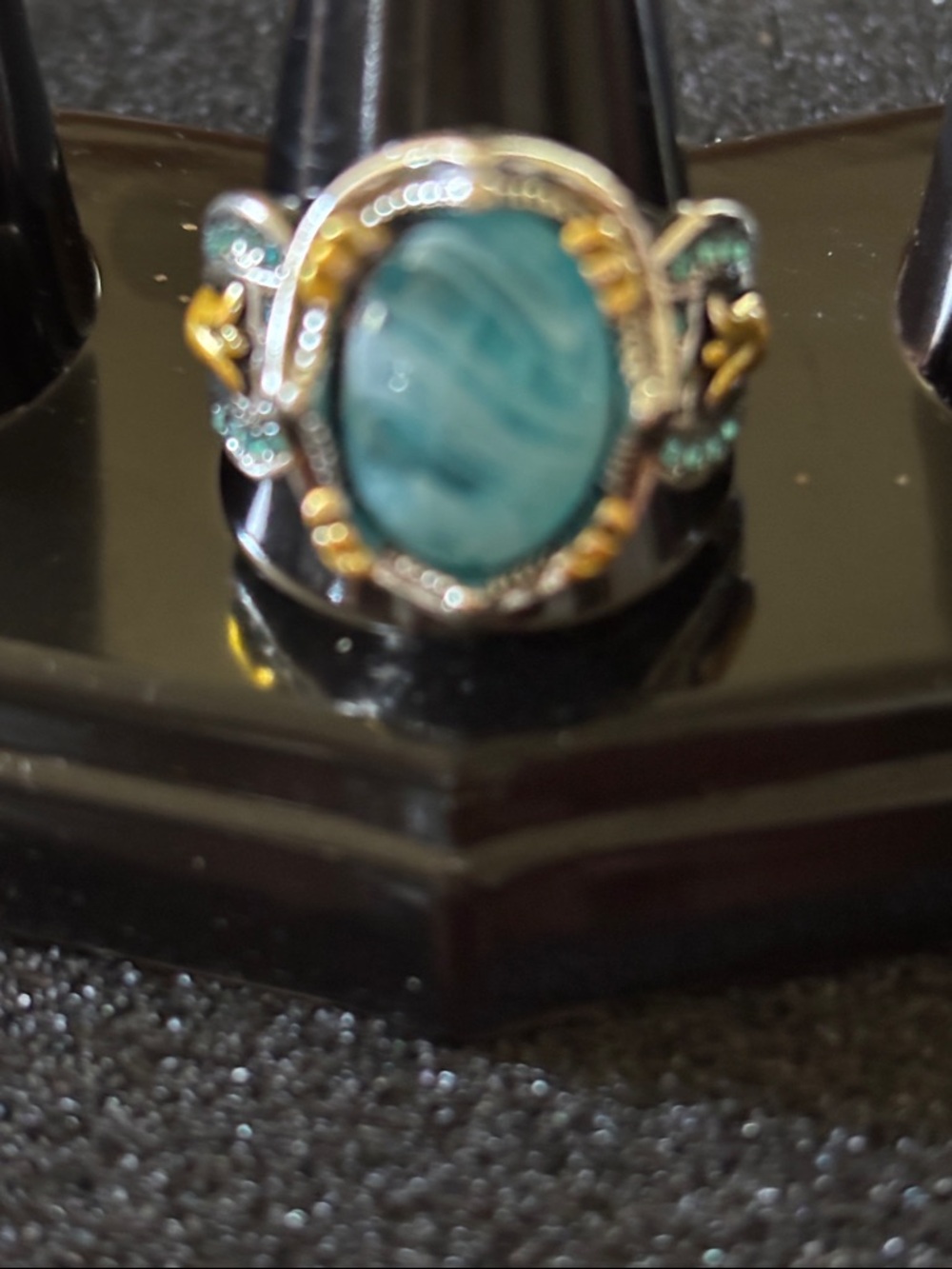 Green Center Gold & Silver Accent Men/Women's Ring Size 11 NWOT